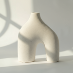 https://cdn.shopify.com/s/files/1/2596/6404/files/jarr-n-colos-with-natural-window-lighting.png?v=1761331348